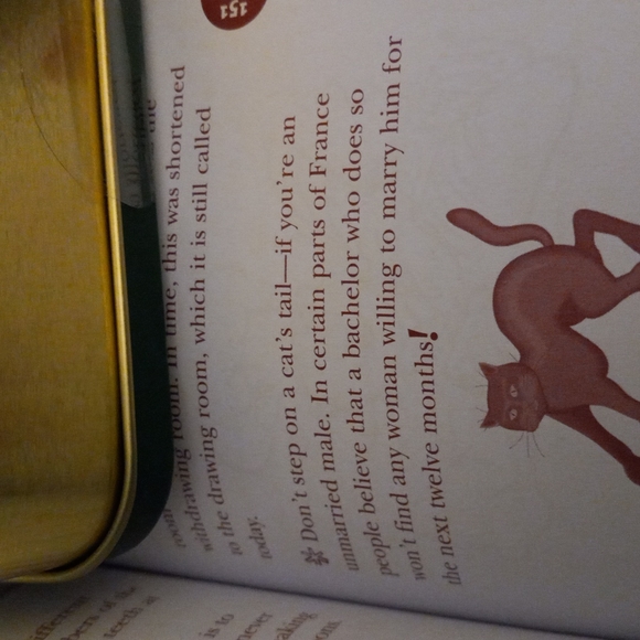 Sports Quiz Game & Weird & Wacky Facts book - Picture 7 of 8